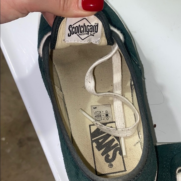 Vans!!! - Picture 3 of 8